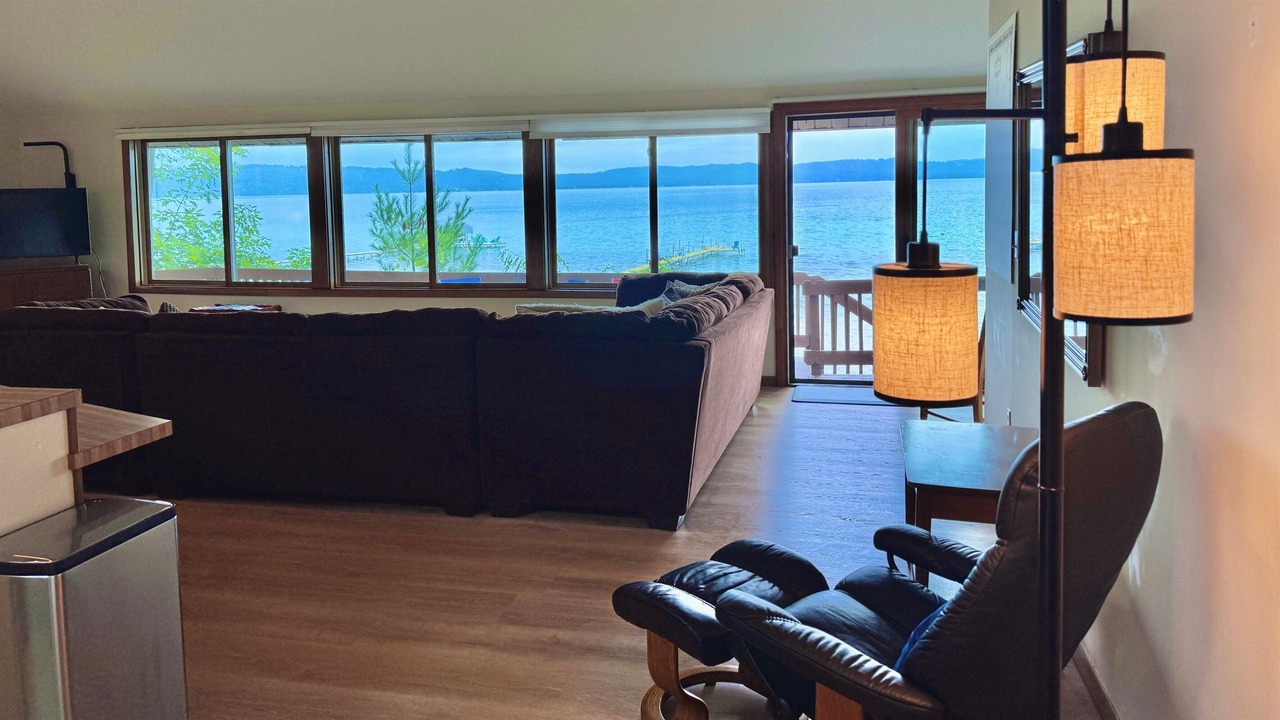 Photo of Livingroom in Glen Arbor