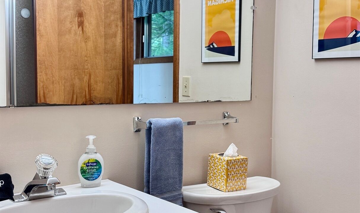 Photo of Bathroom in Glen Arbor