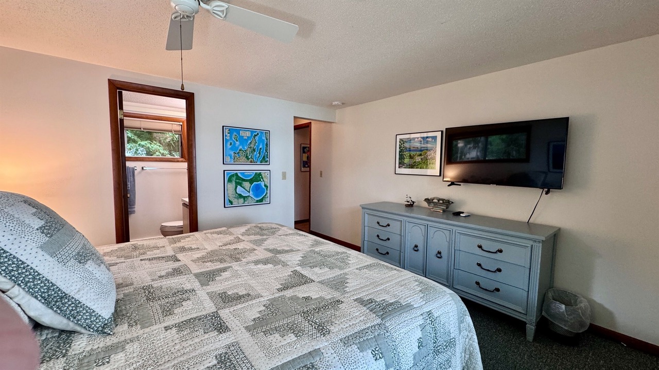 Photo of Bedroom in Glen Arbor