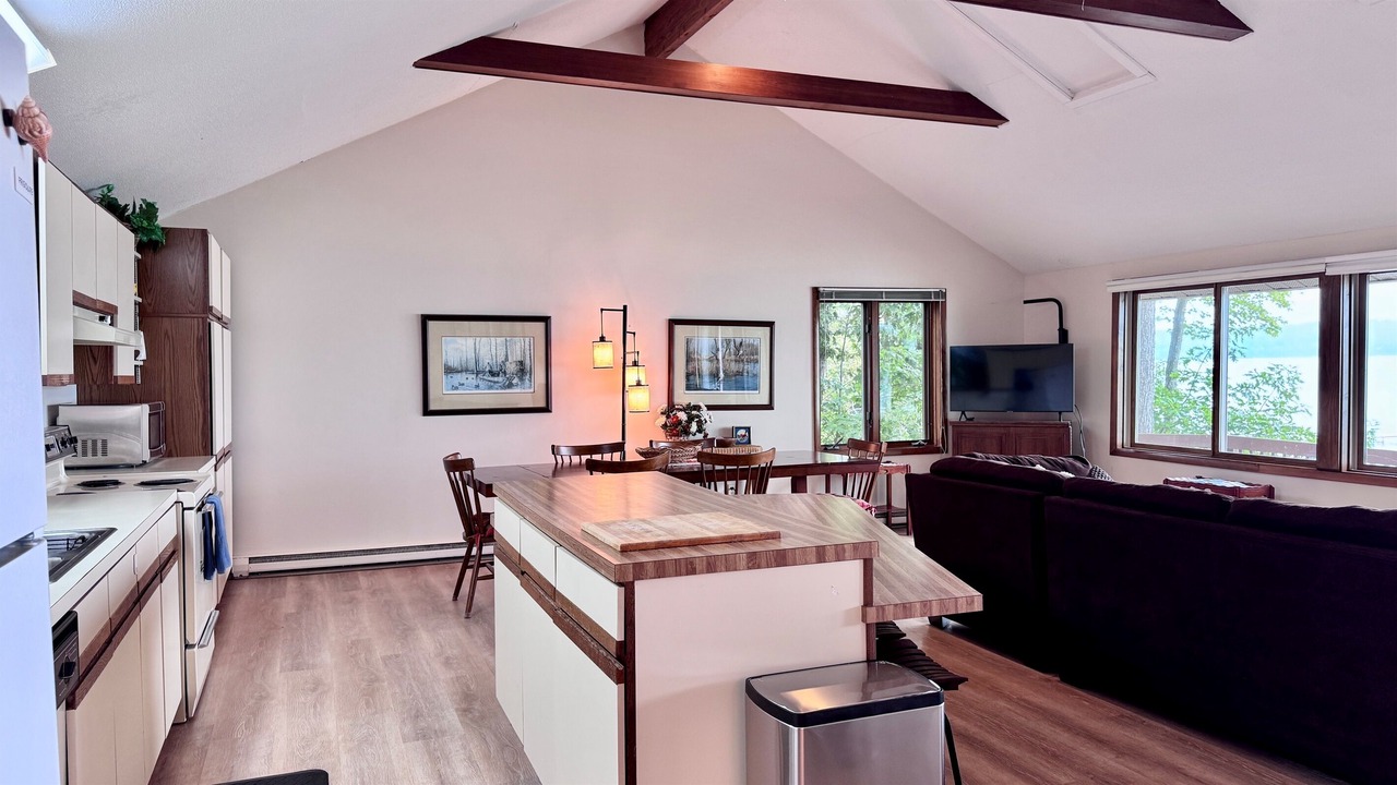 Photo of Kitchen in Glen Arbor