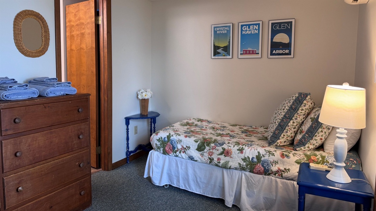 Photo of Bedroom in Glen Arbor