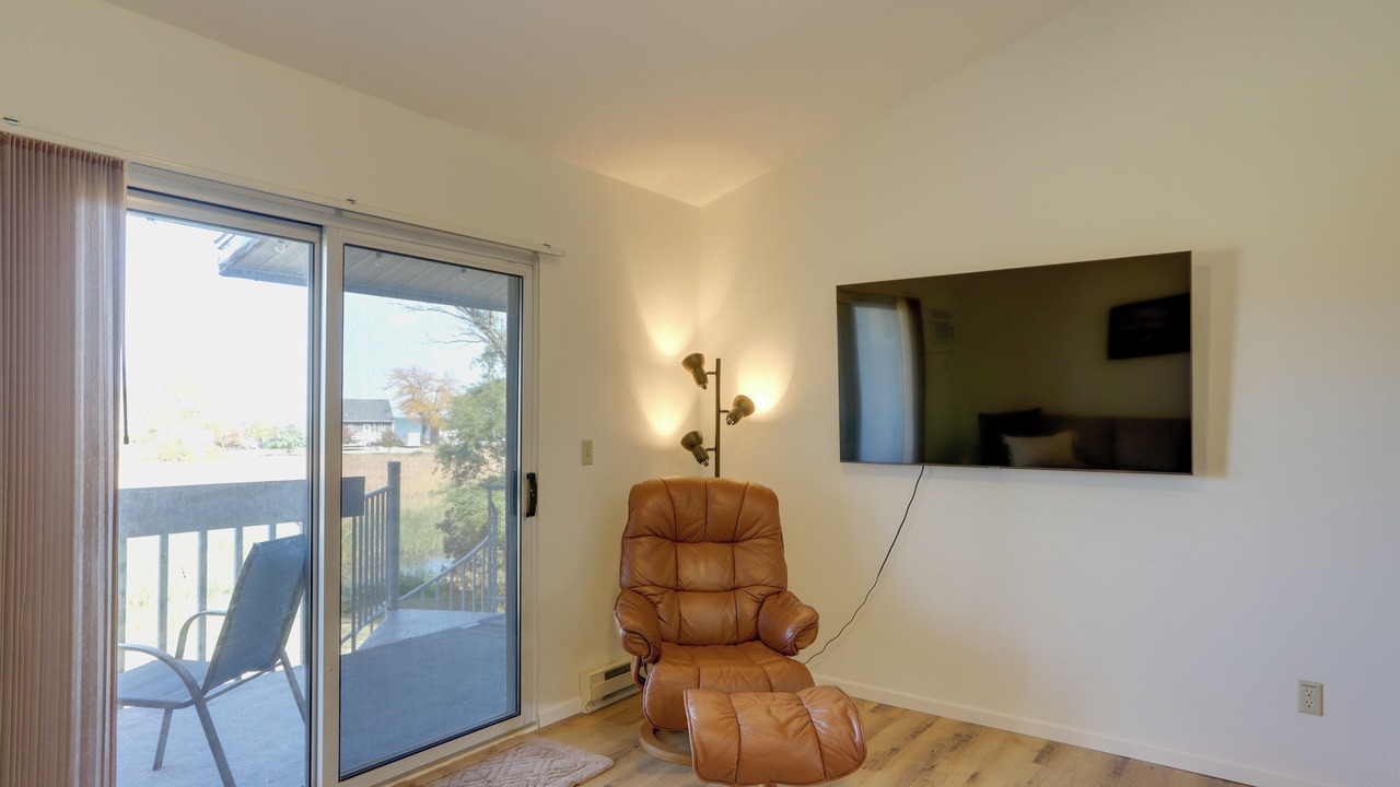 Photo of Livingroom in Oak Harbor
