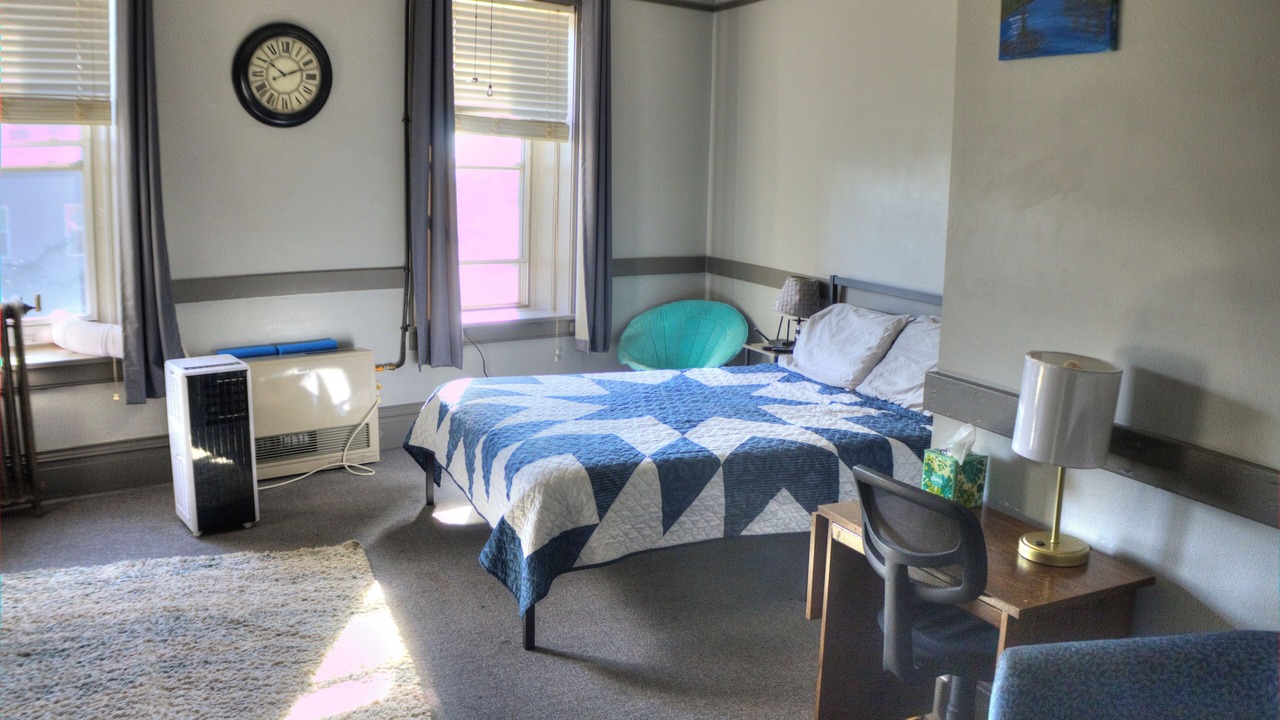 Photo of Bedroom in South Range