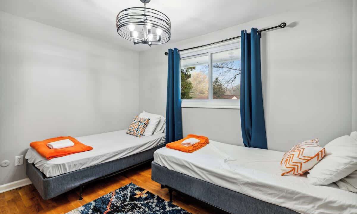 Photo of Bedroom in Lansing