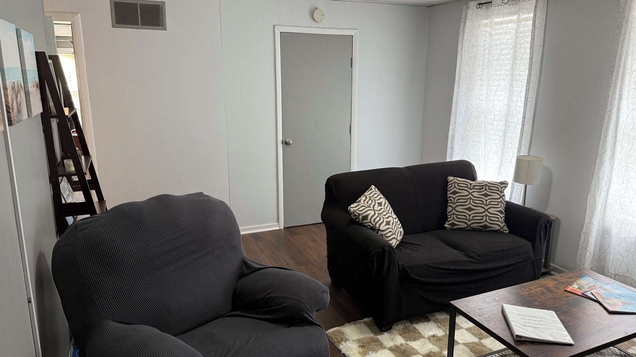 Photo of Livingroom in Michigan City