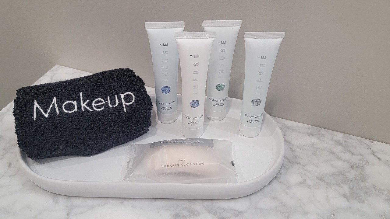 Photo of Bathroom in Oak Harbor