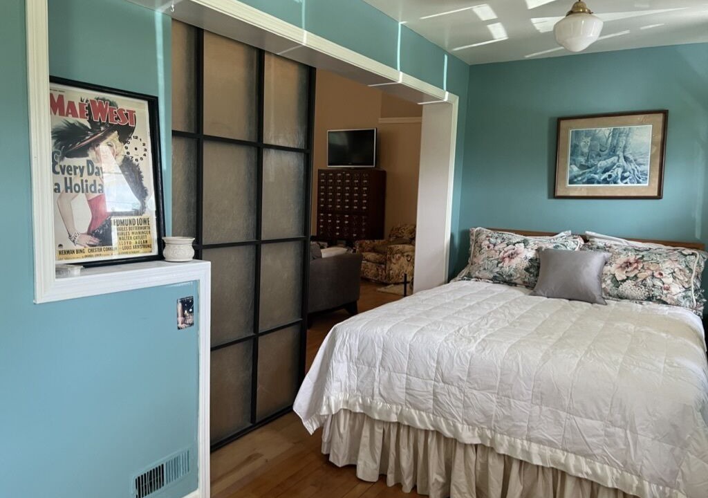 Photo of Bedroom in Onondaga