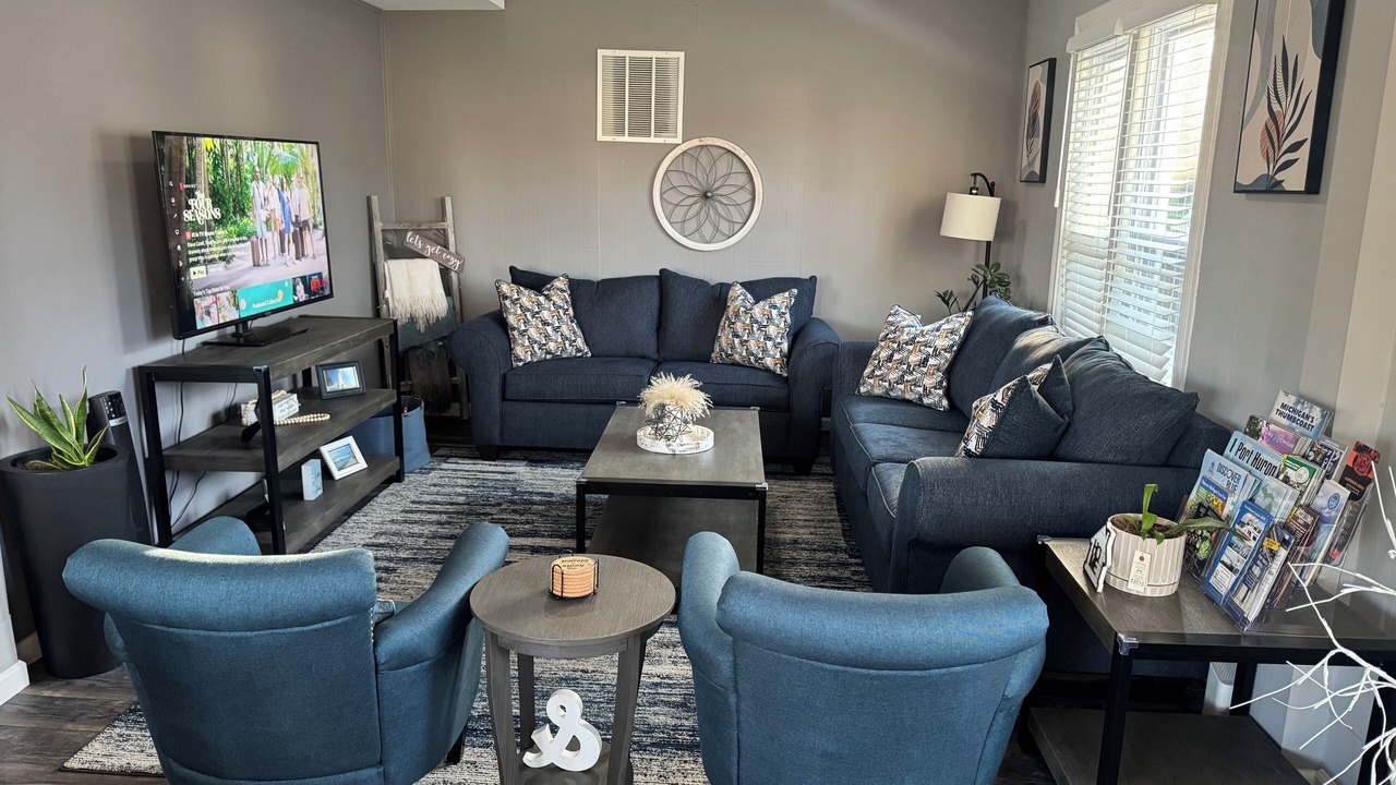Photo of Livingroom in Fort Gratiot