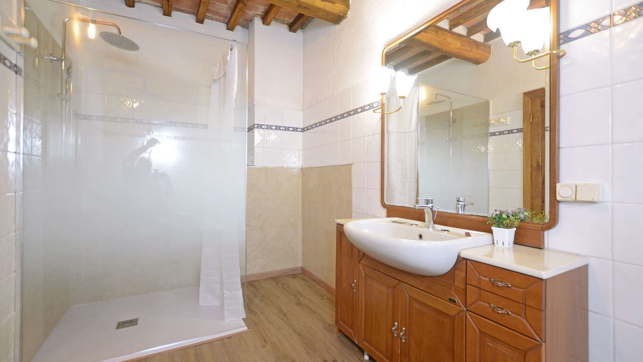 Photo of Bathroom in Arcidosso