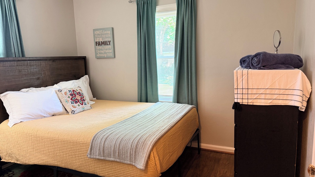 Photo of Bedroom in Toledo