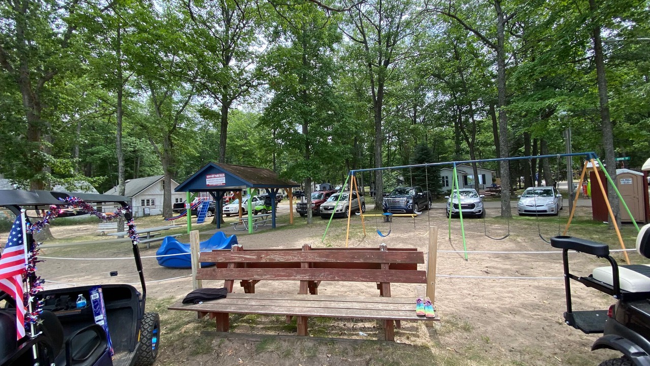 Photo of Outdoor in Higgins Lake
