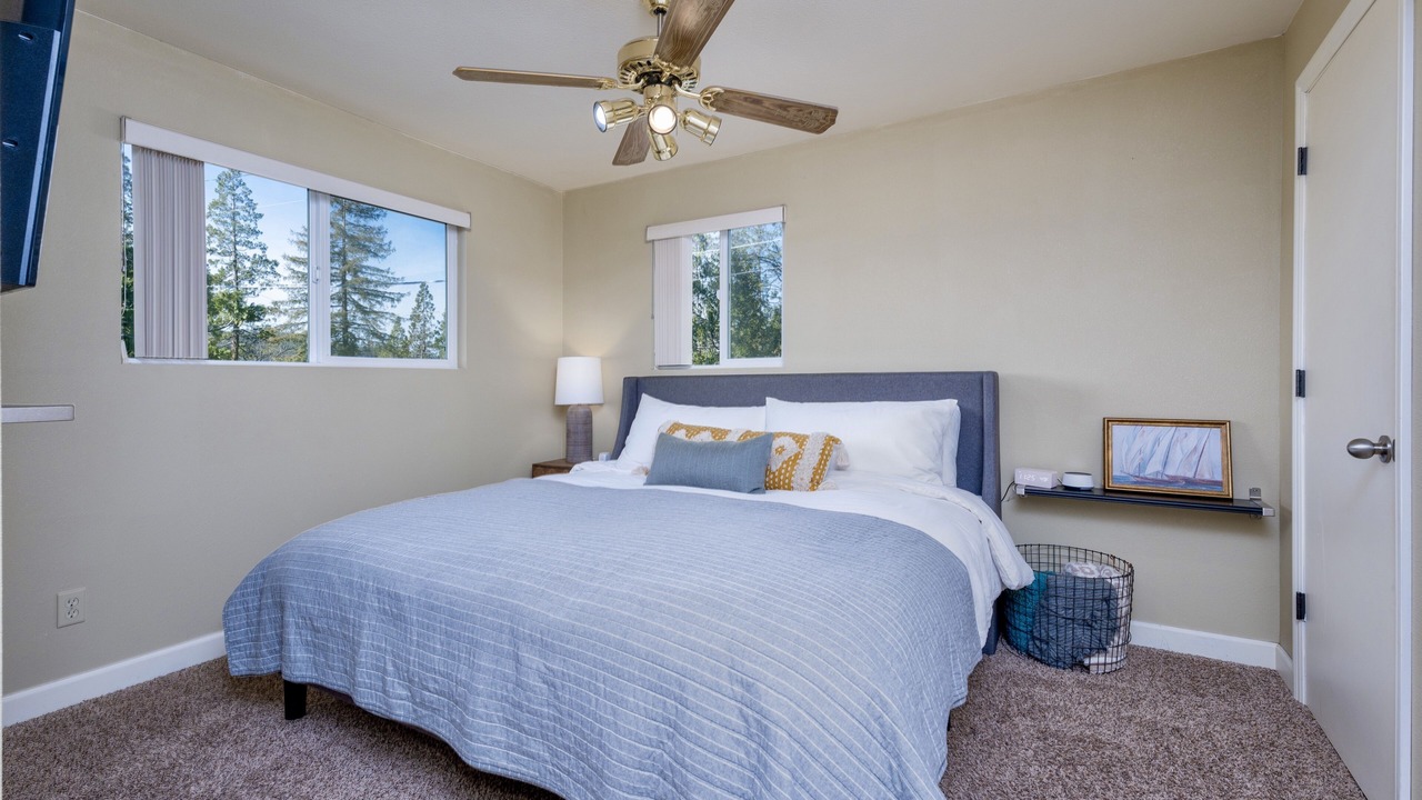 Photo of Bedroom in Bass Lake