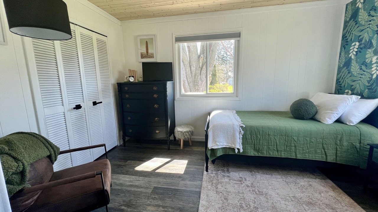 Photo of Bedroom in Howell