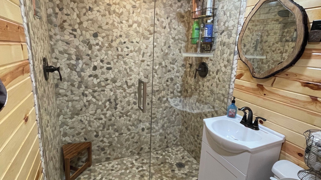 Photo of Bathroom in Kalkaska
