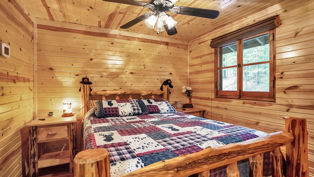 Photo of Bedroom in Kalkaska