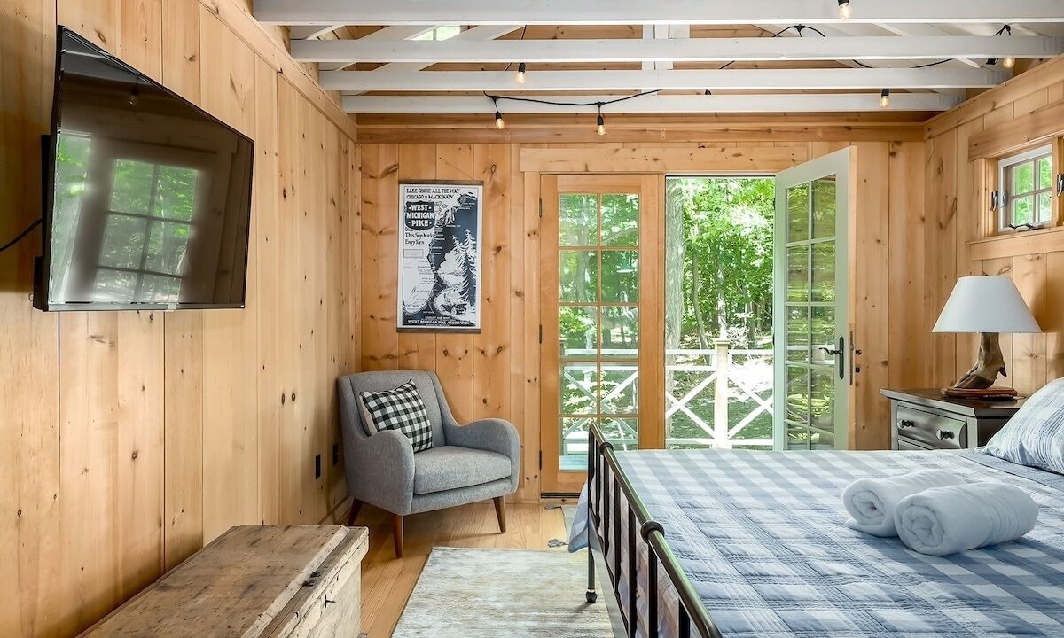 Photo of Bedroom in Saugatuck