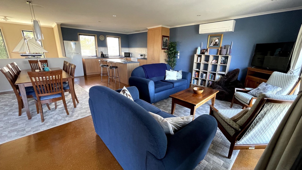 Photo of Livingroom in Venus Bay