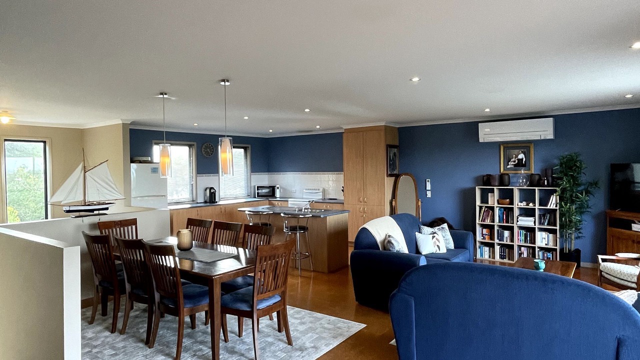 Photo of Livingroom in Venus Bay