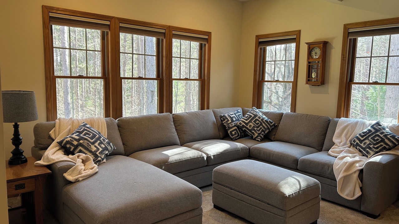Photo of Livingroom in Empire