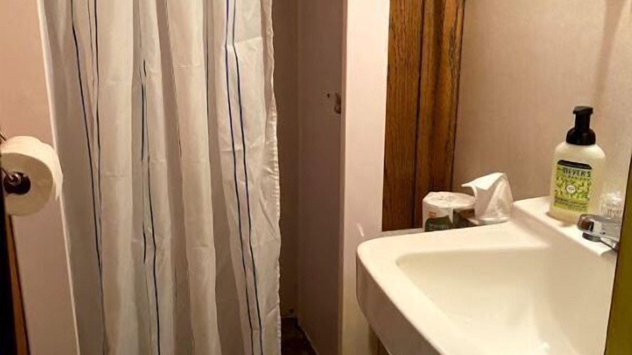 Photo of Bathroom in Pelkie