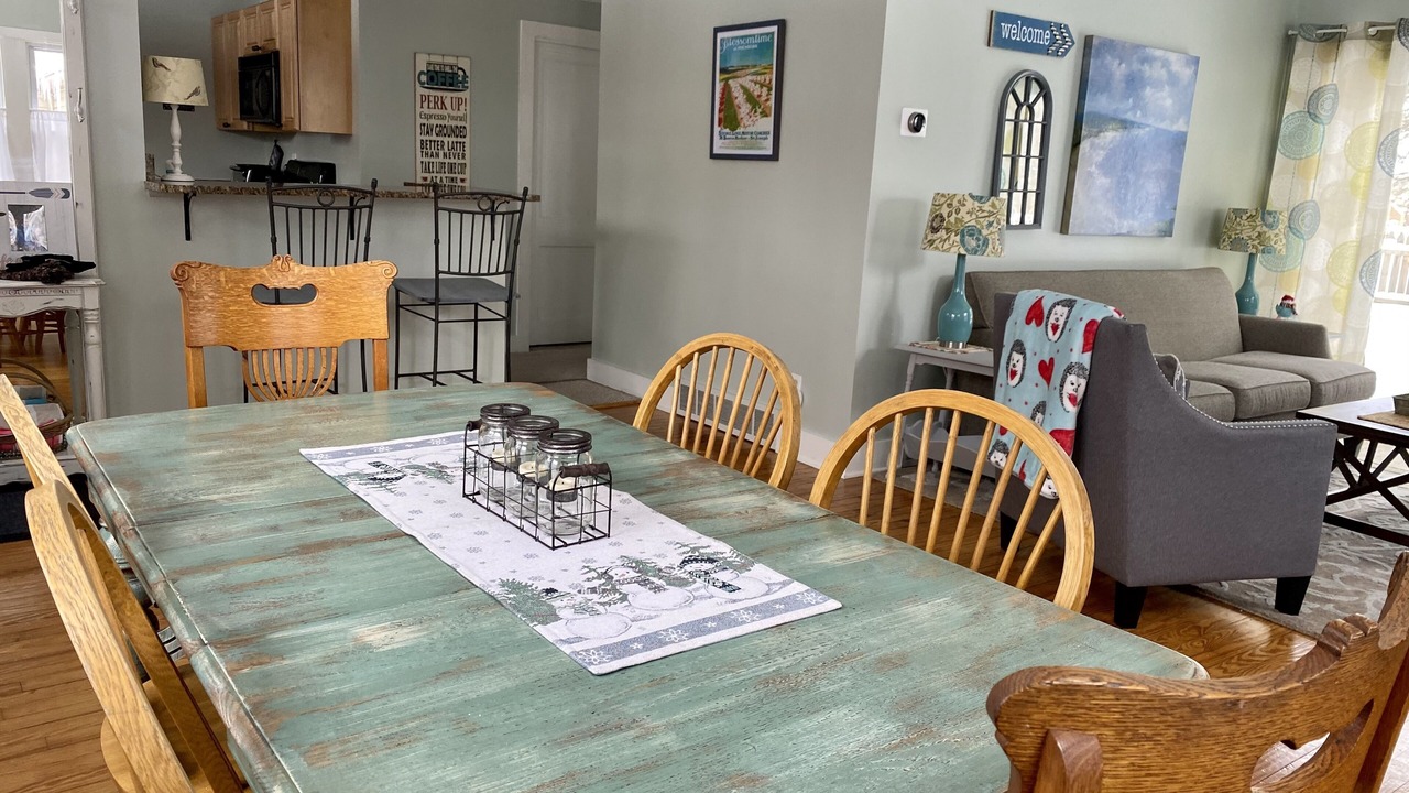 Photo of Livingroom in Union Pier