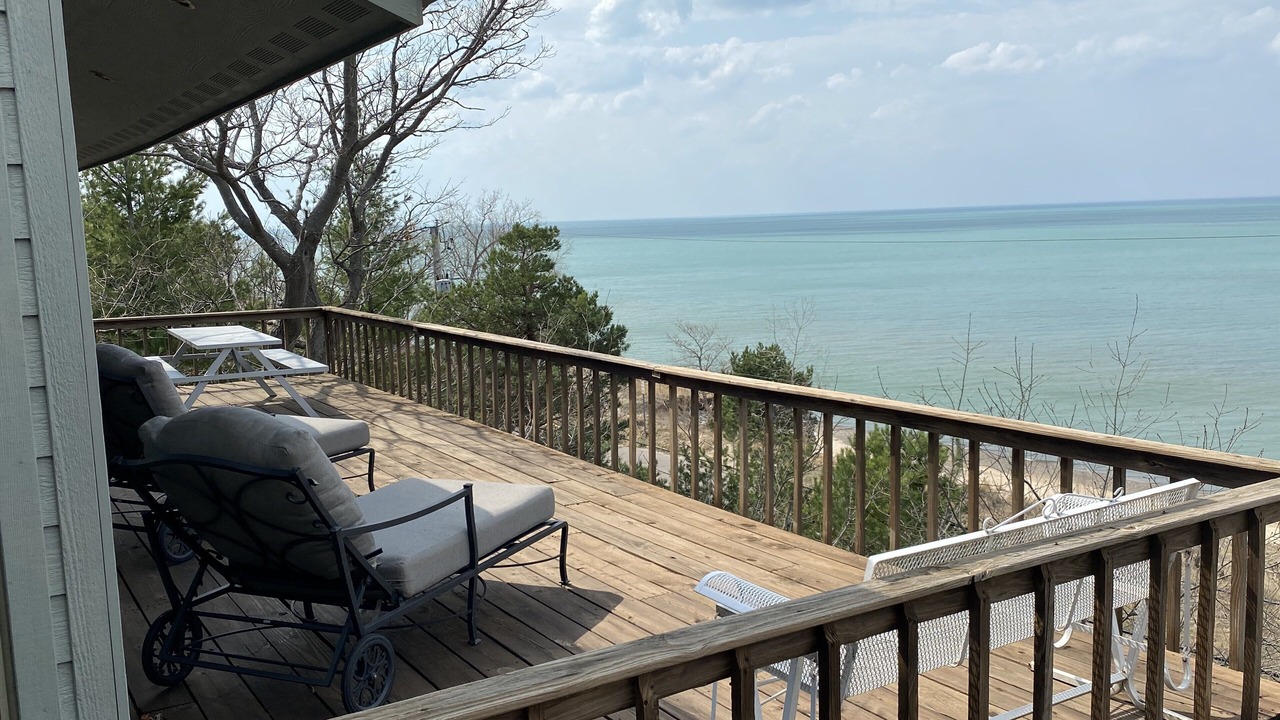 Photo of Patio Balcony in Beverly Shores