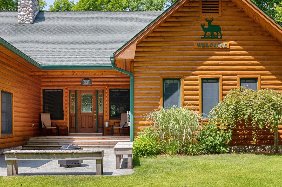 Photo of Outdoor in Maple City