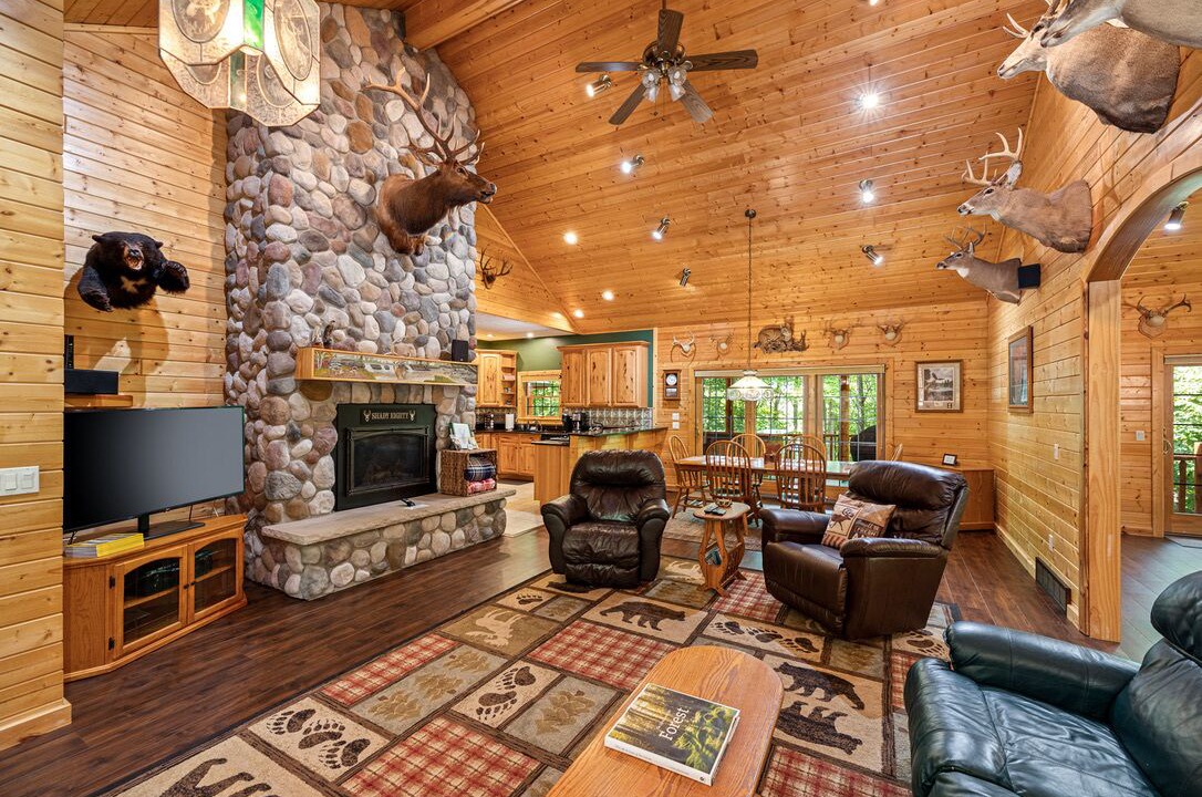 Photo of Livingroom in Maple City