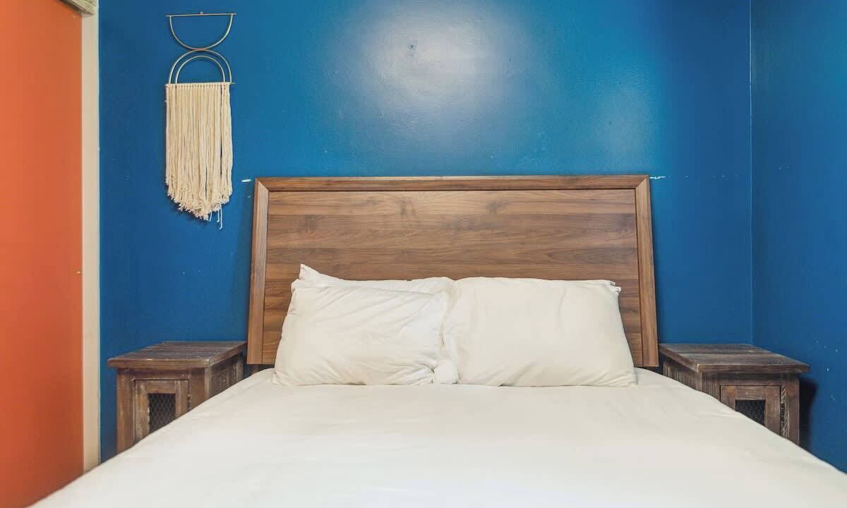 Photo of Bedroom in Lansing