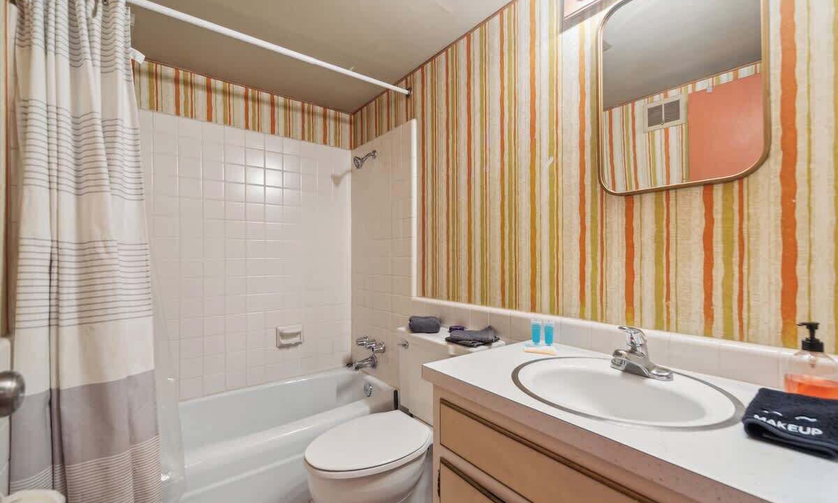 Photo of Bathroom in Lansing