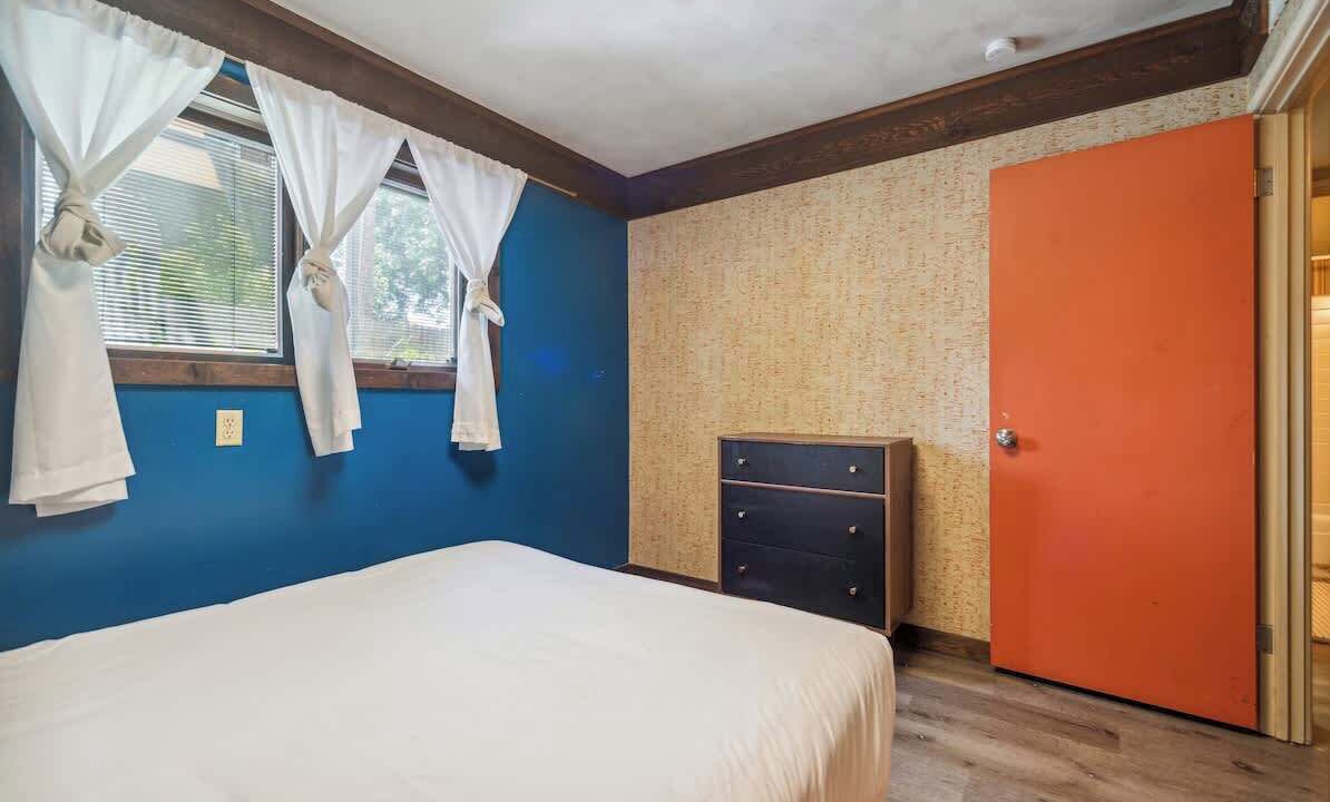 Photo of Bedroom in Lansing