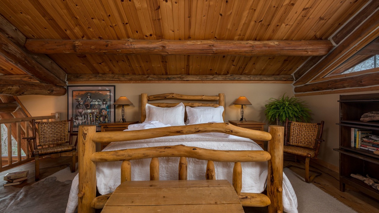 Photo of Bedroom in Covert