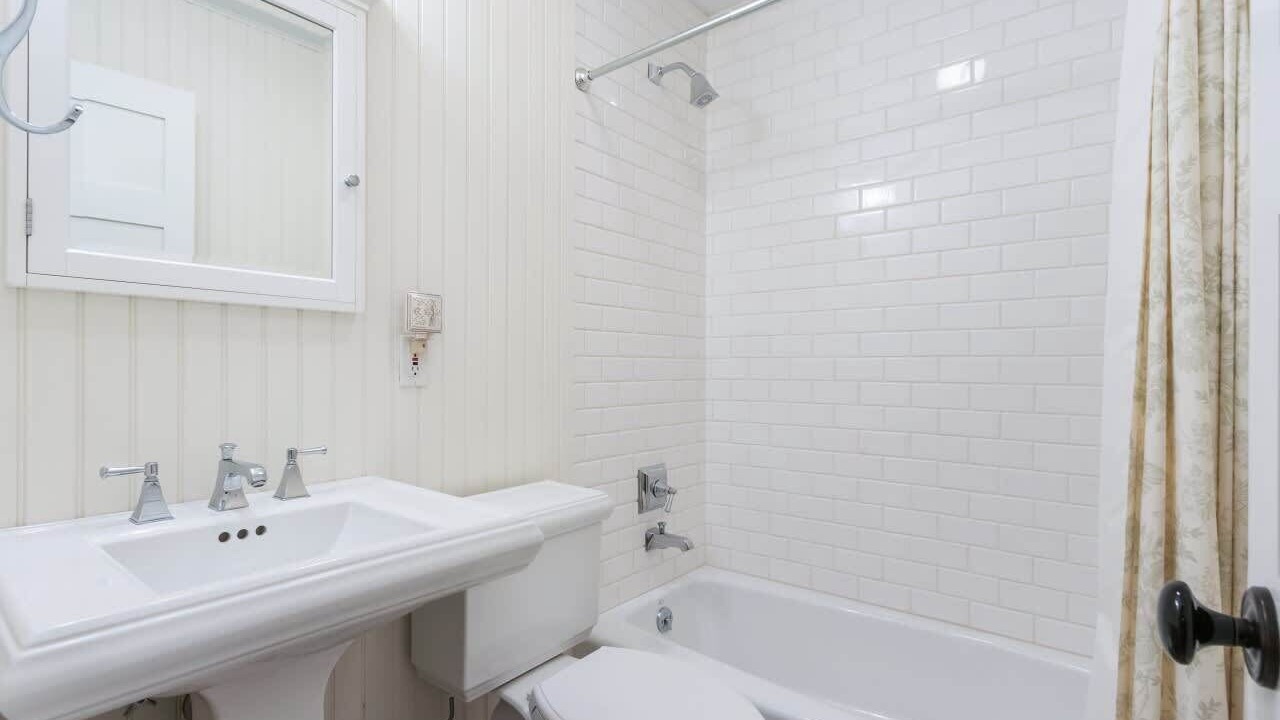 Photo of Bathroom in Baileys Harbor