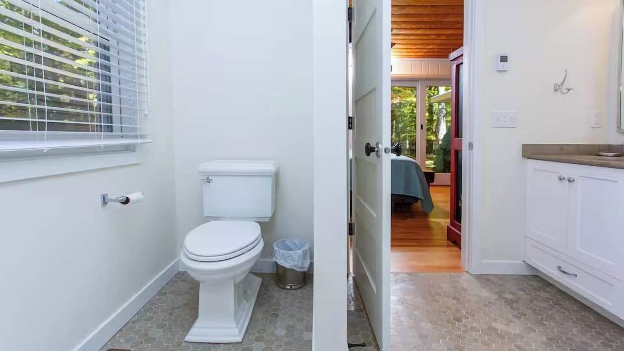 Photo of Bathroom in Baileys Harbor