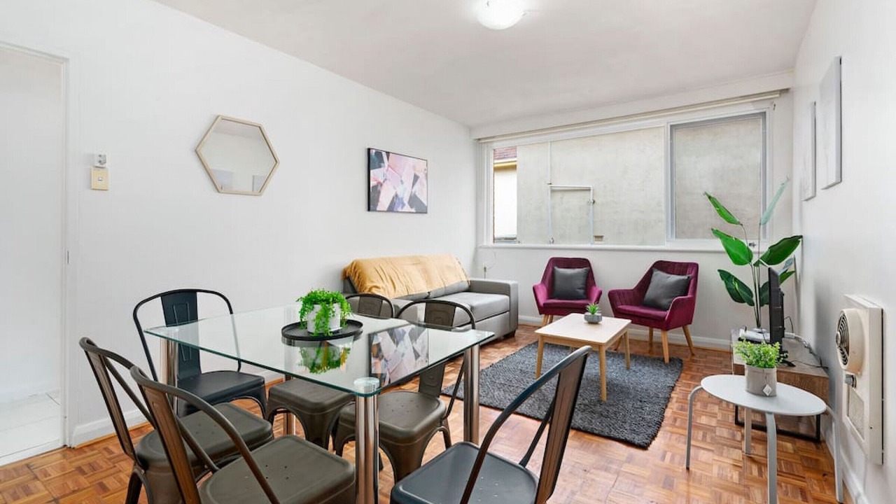 Photo of Livingroom in St. Kilda East