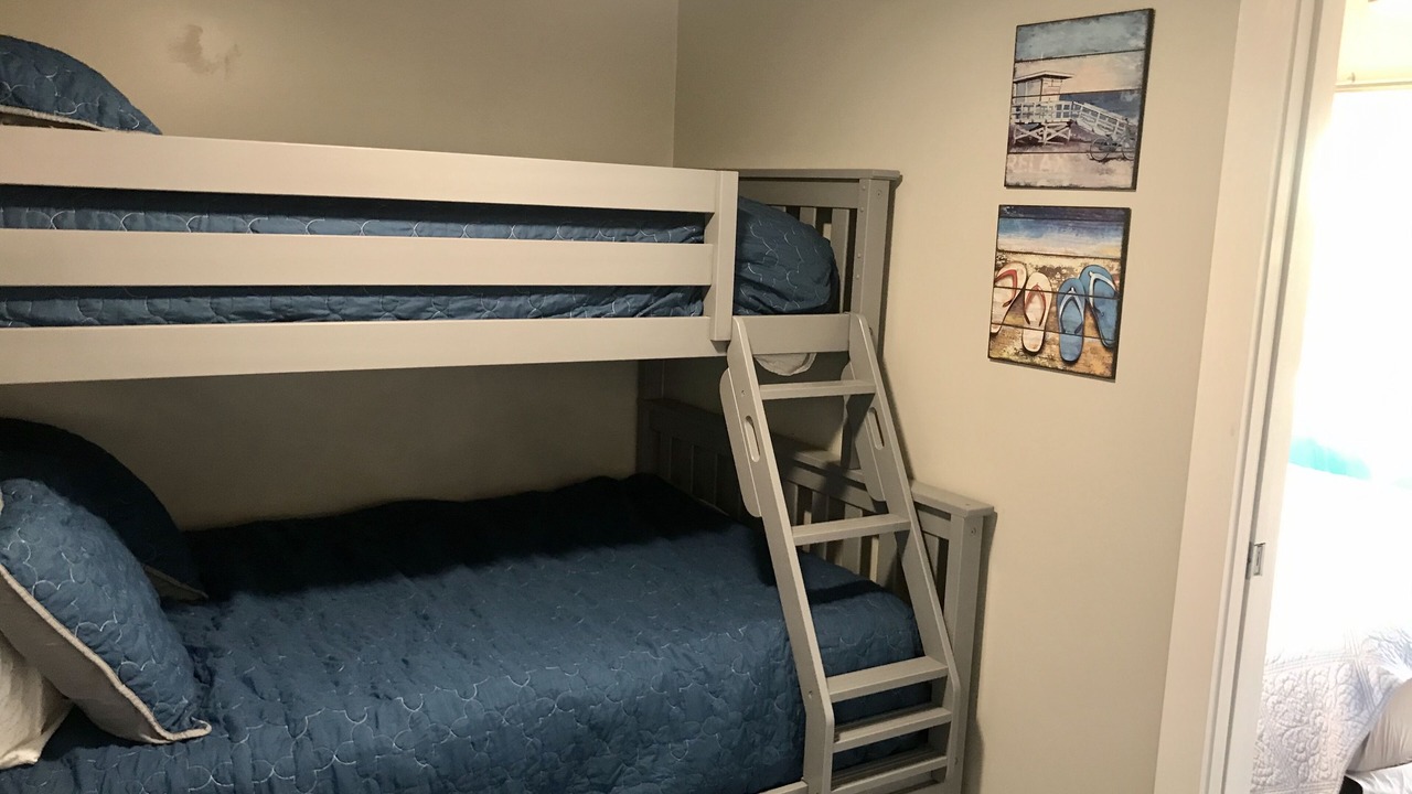 Photo of Bedroom in Glen Arbor