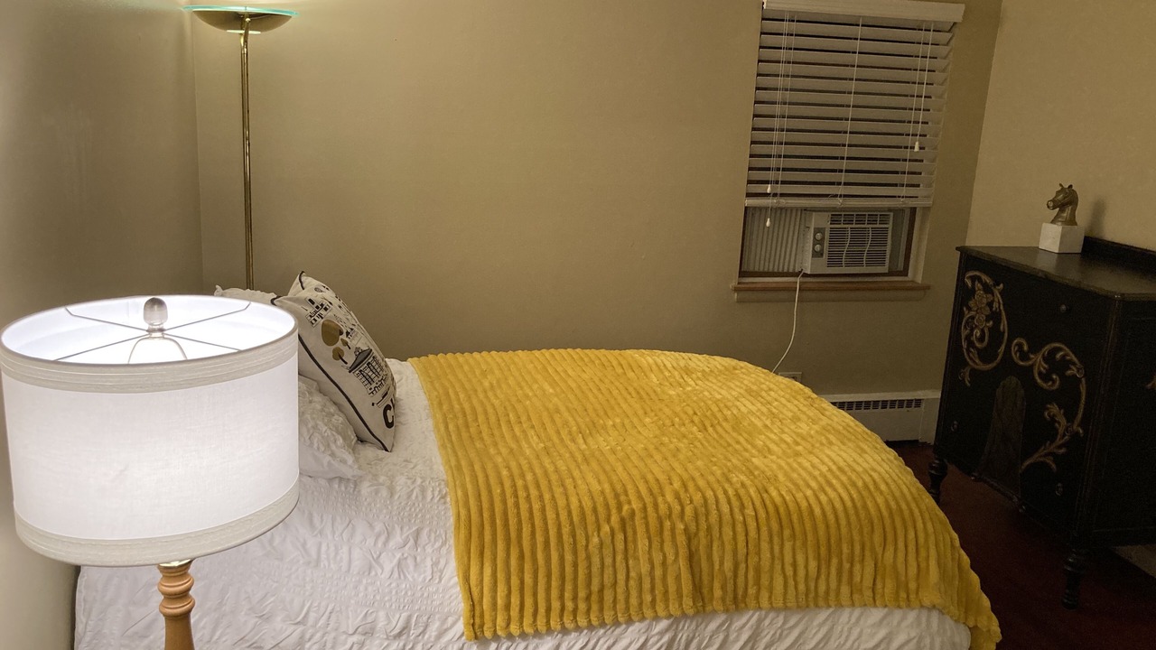 Photo of Bedroom in Hinsdale