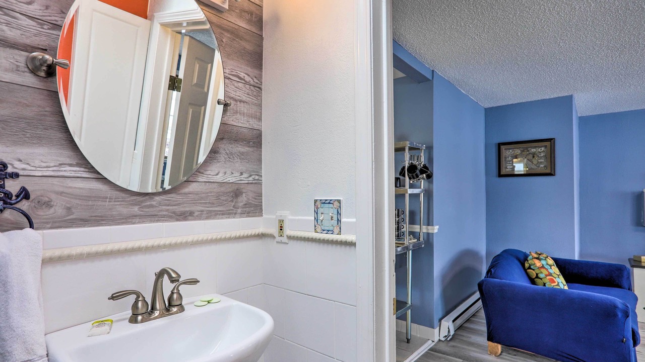 Photo of Bathroom in Shoreland