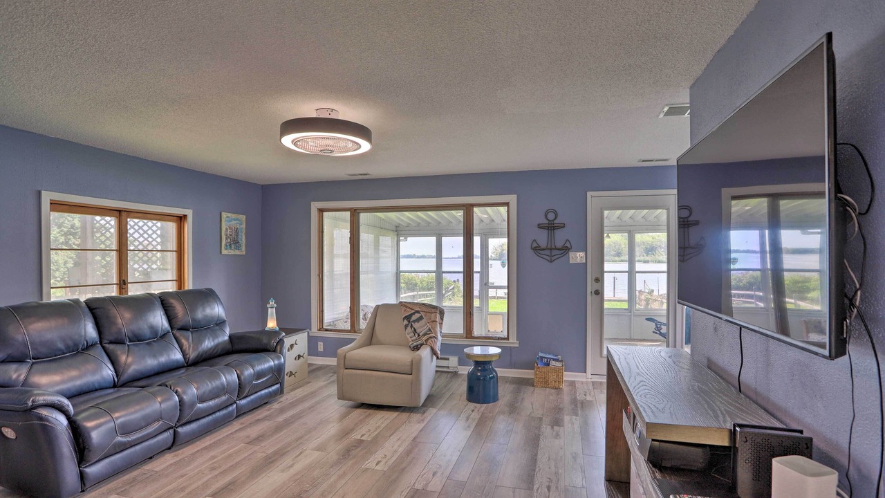 Photo of Bedroom in Shoreland