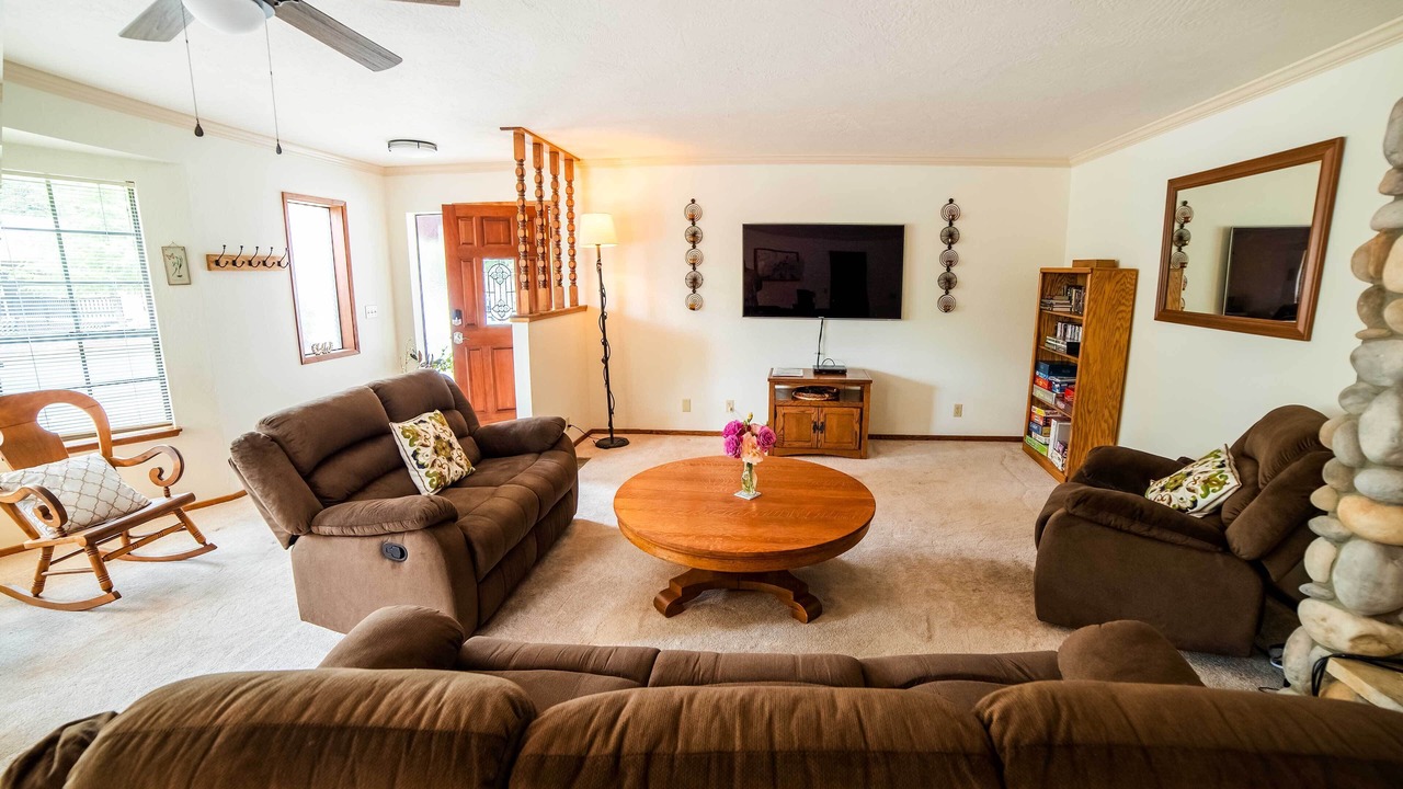 Photo of Bedroom in Groveland