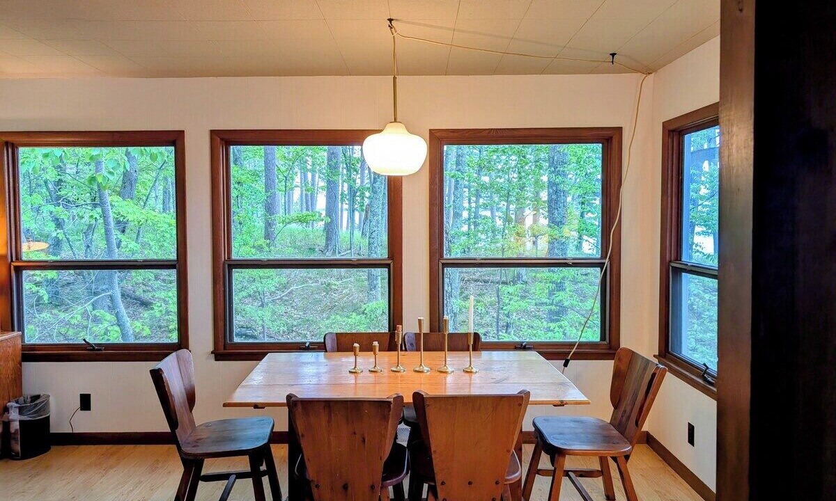 Photo of Livingroom in Madeline Island