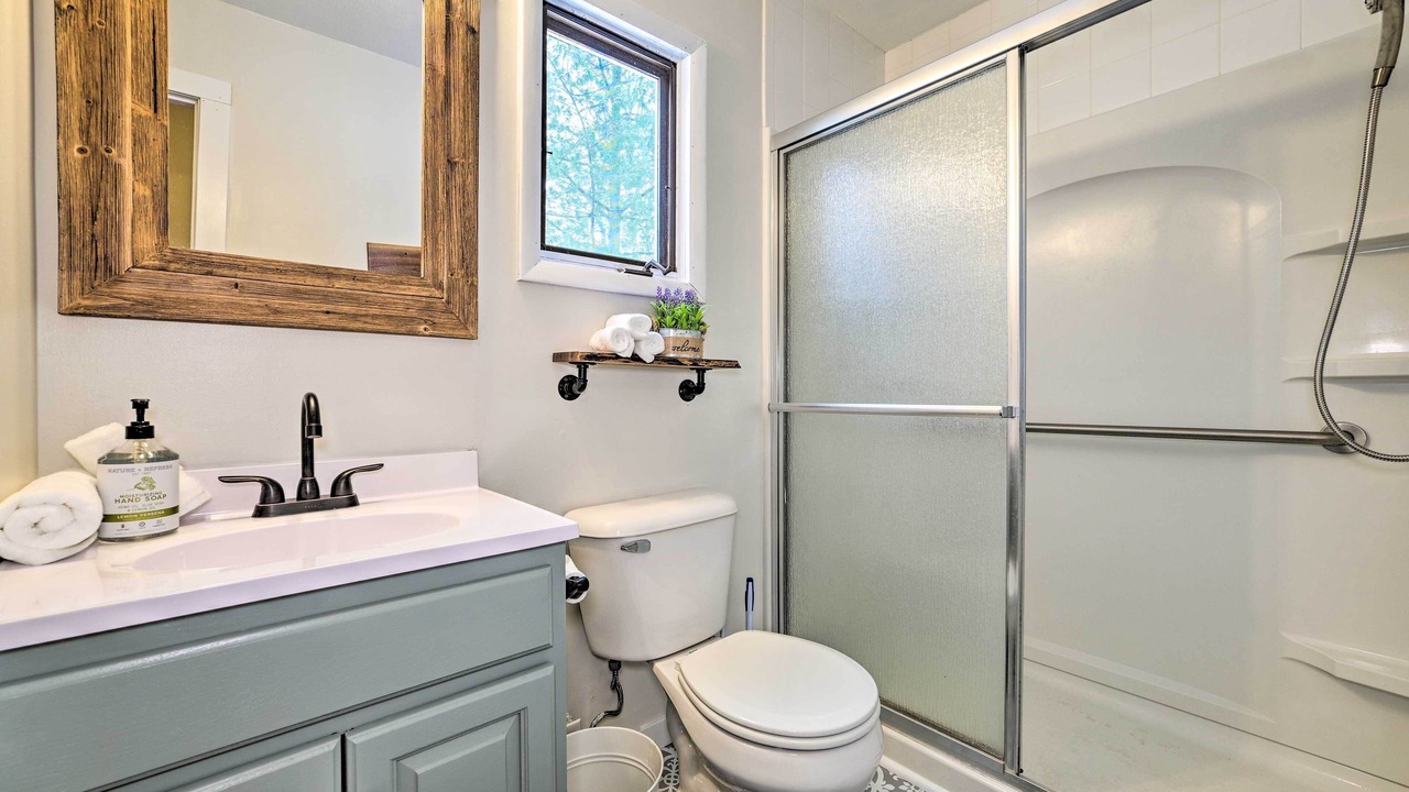 Photo of Bathroom in Higgins Lake