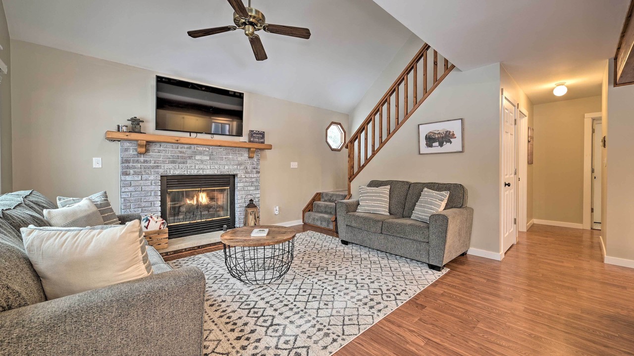 Photo of Bedroom in Higgins Lake