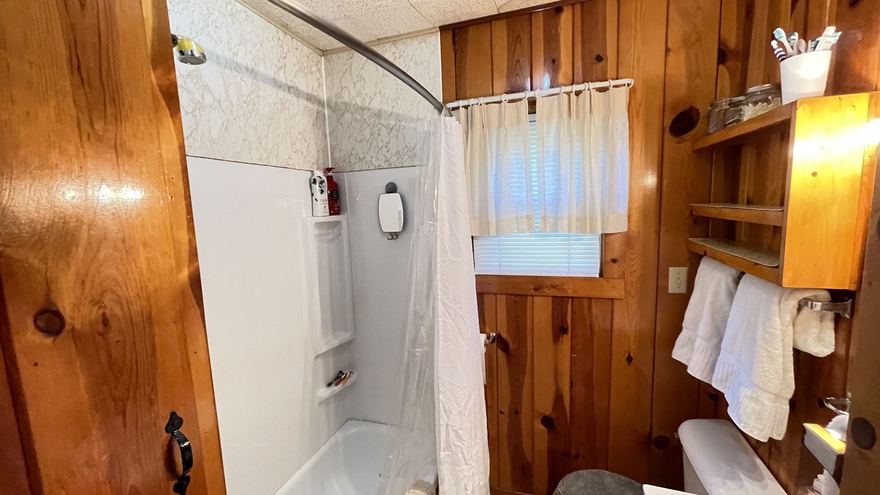 Photo of Bathroom in Fenwick