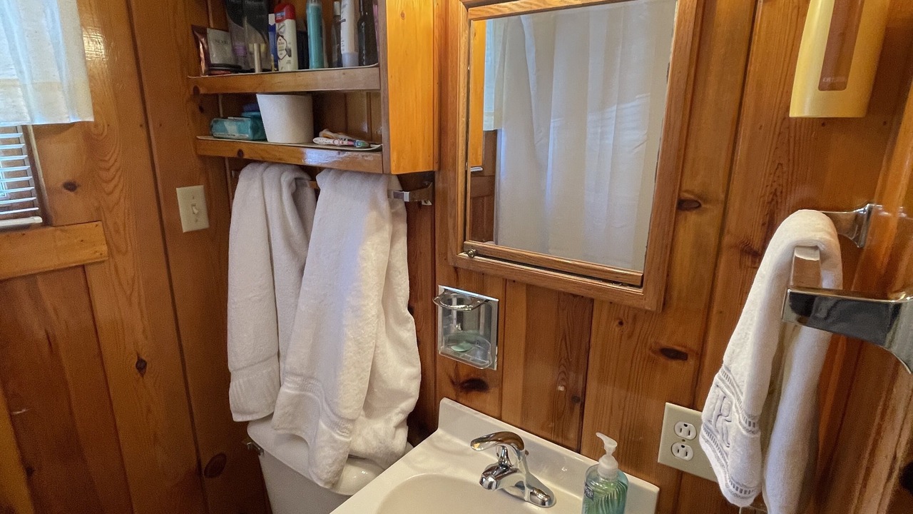 Photo of Bathroom in Fenwick