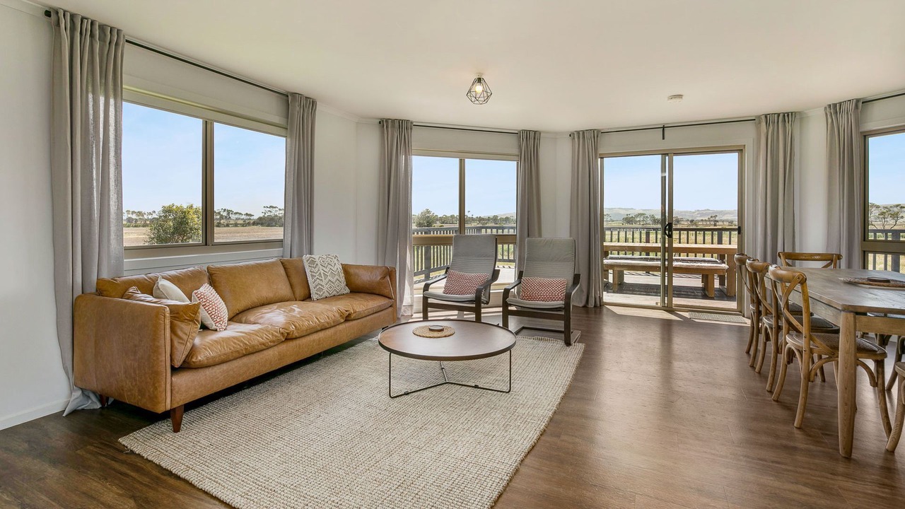 Photo of Livingroom in Bass