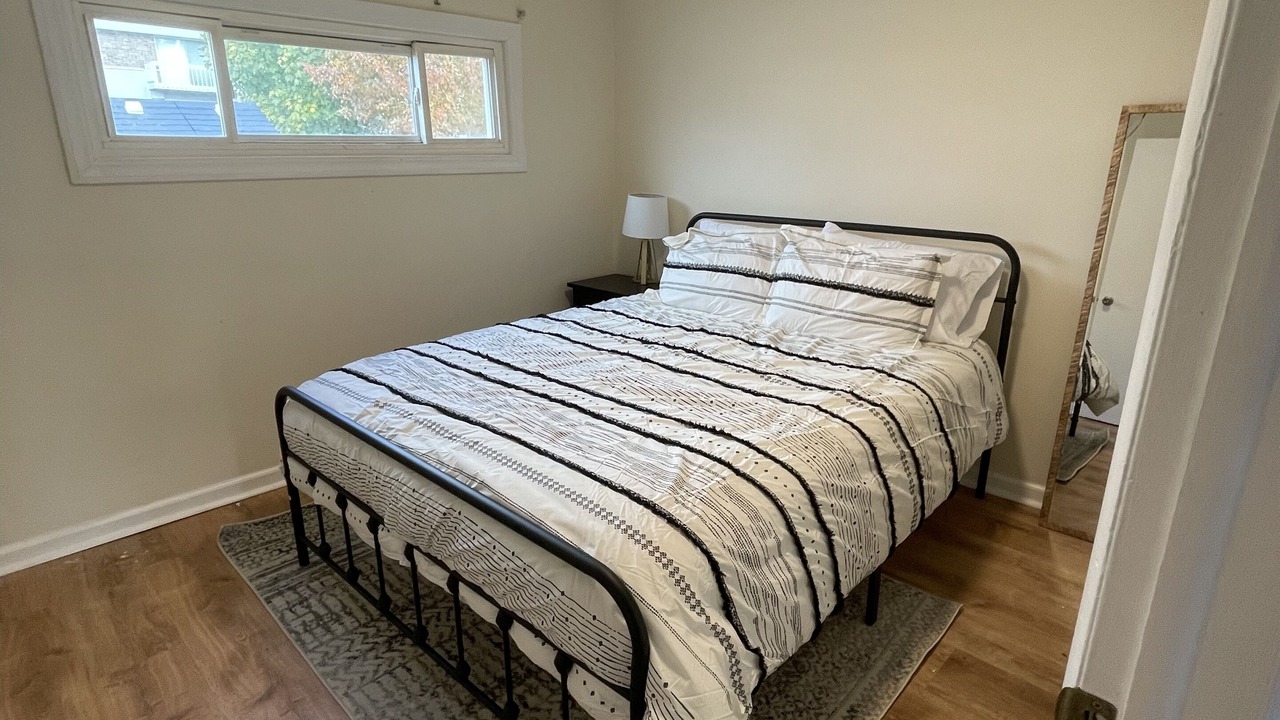 Photo of Bedroom in Bowling Green