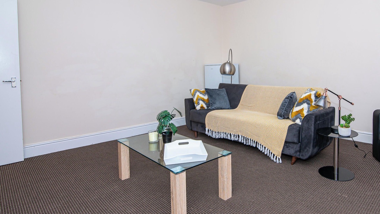 Photo of Livingroom in Brierley Hill