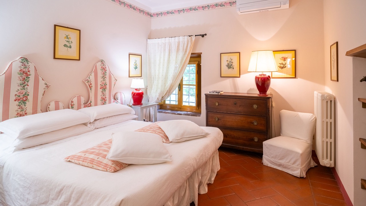 Photo of Bedroom in Capannori