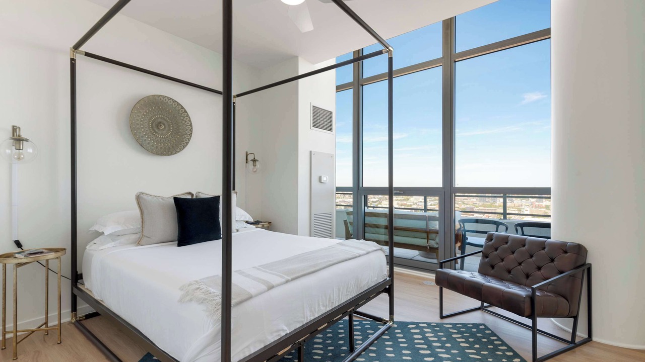 Photo of Bedroom in Downtown Chicago